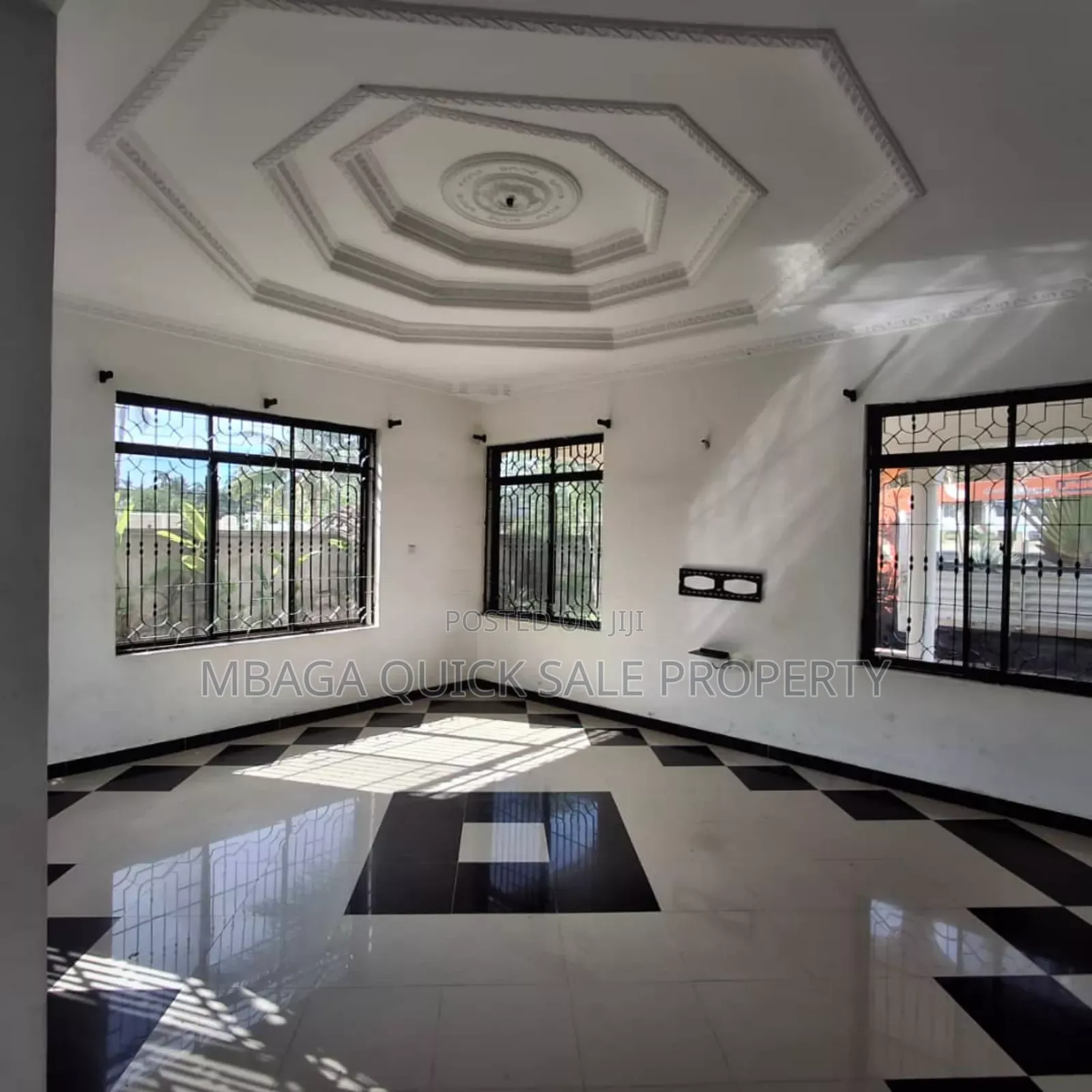 6bdrm House in Bahari Beach, Kunduchi for sale