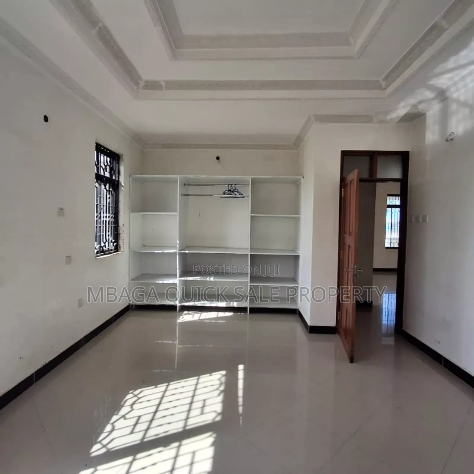 6bdrm House in Bahari Beach, Kunduchi for sale