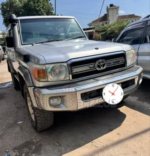 Toyota Land Cruiser 2007 Silver