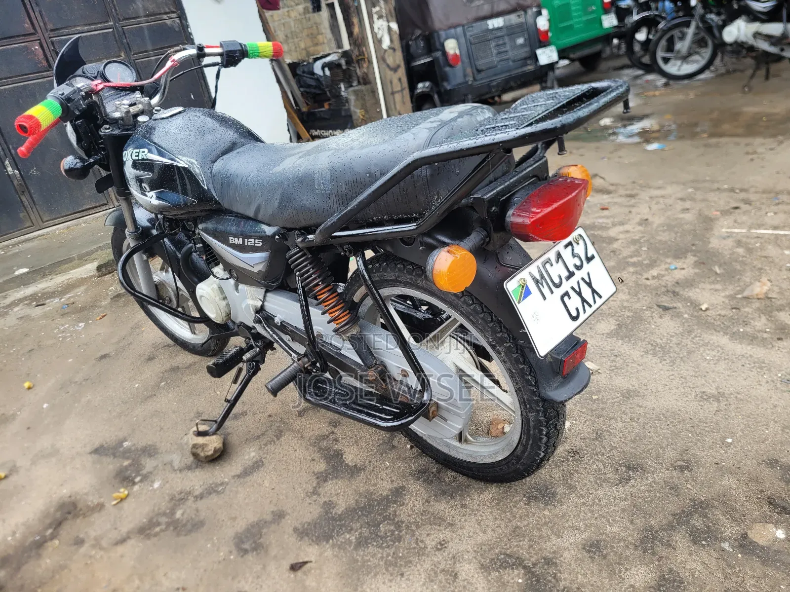 Bajaj Boxer X125 2024 Black