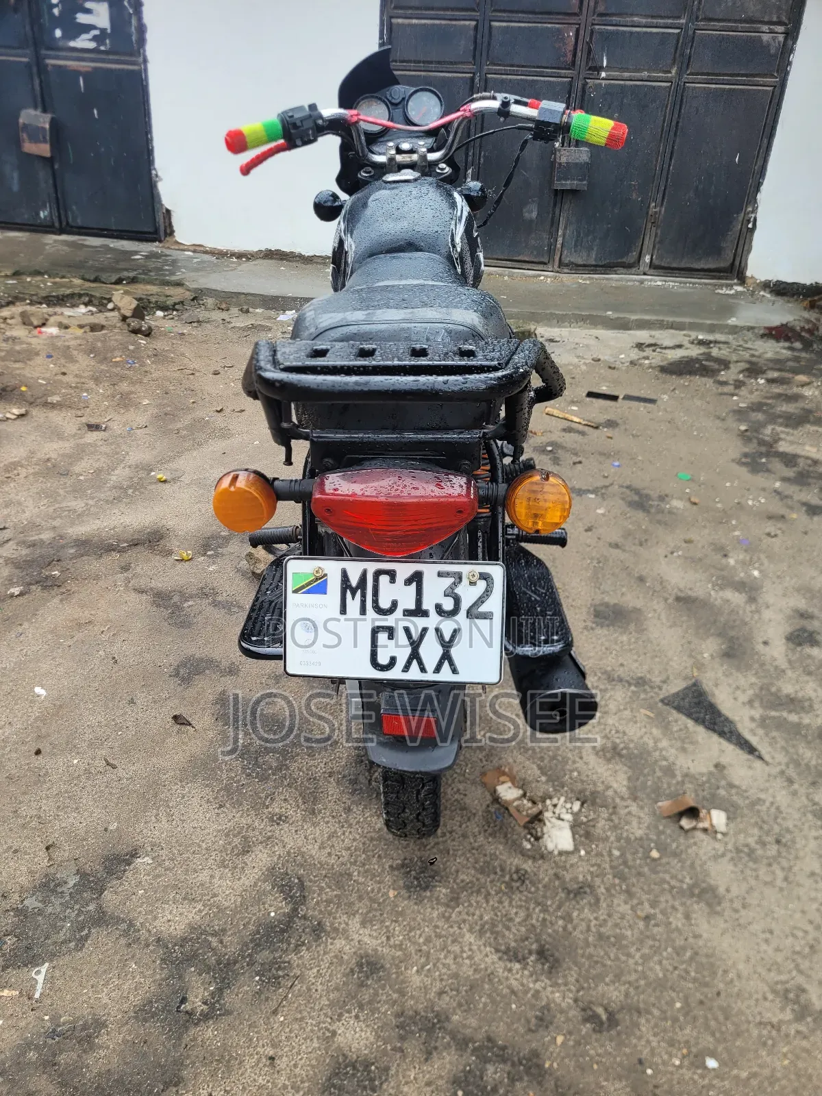 Bajaj Boxer X125 2024 Black
