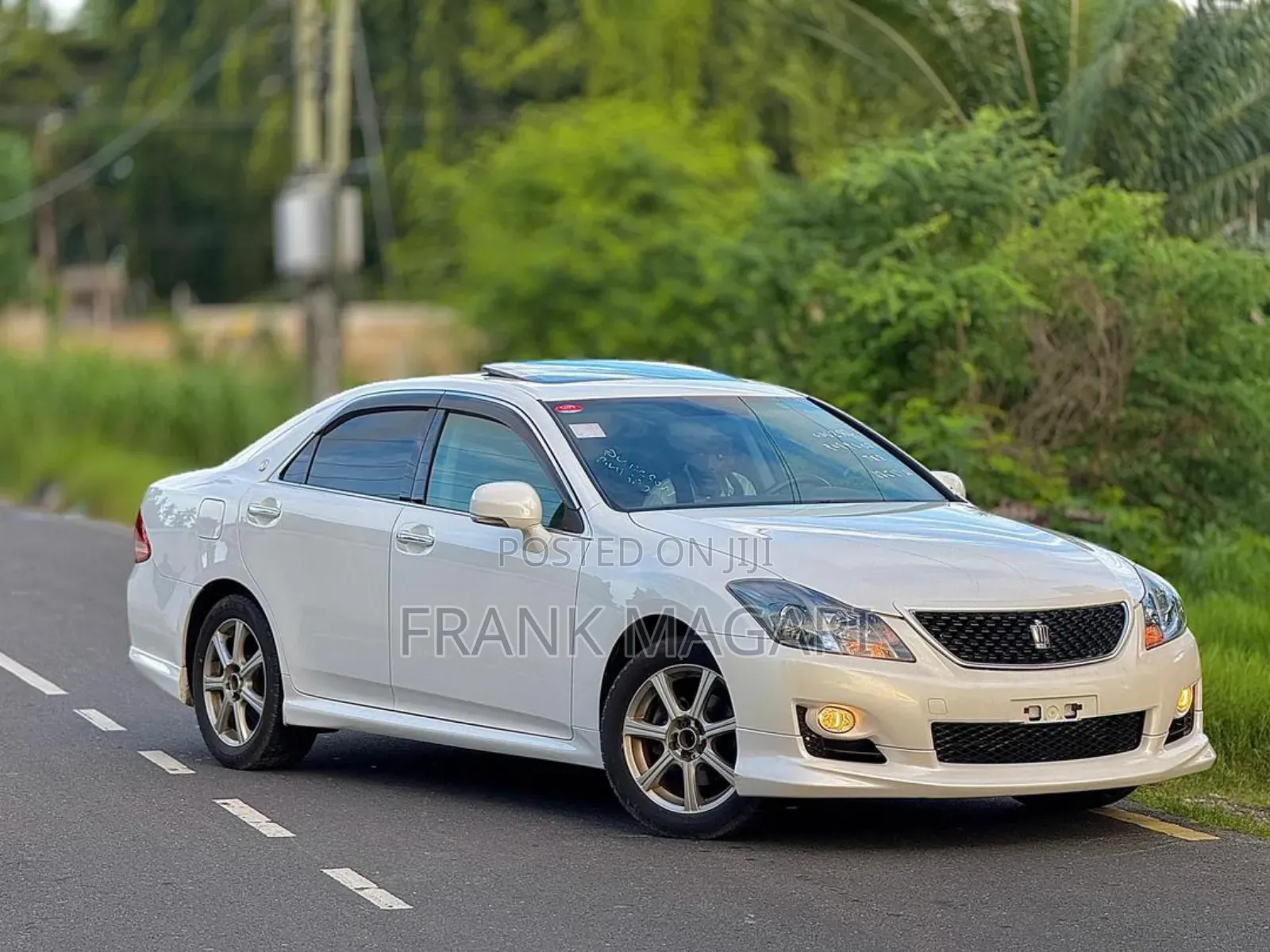 Toyota Crown 2009 White