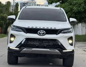 Toyota Fortuner 2.5 D AWD 2023 White
