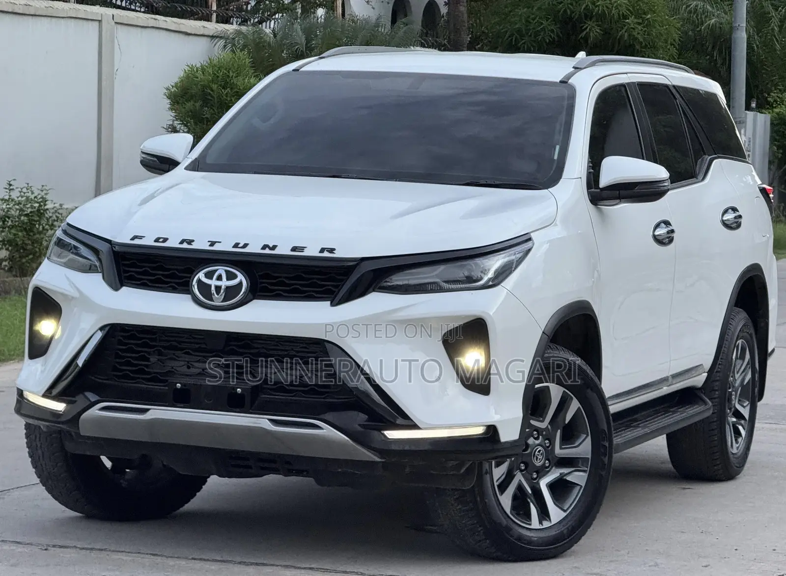 Toyota Fortuner 2.5 D AWD 2023 White