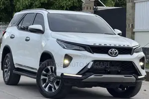 Toyota Fortuner 2.5 D AWD 2023 White