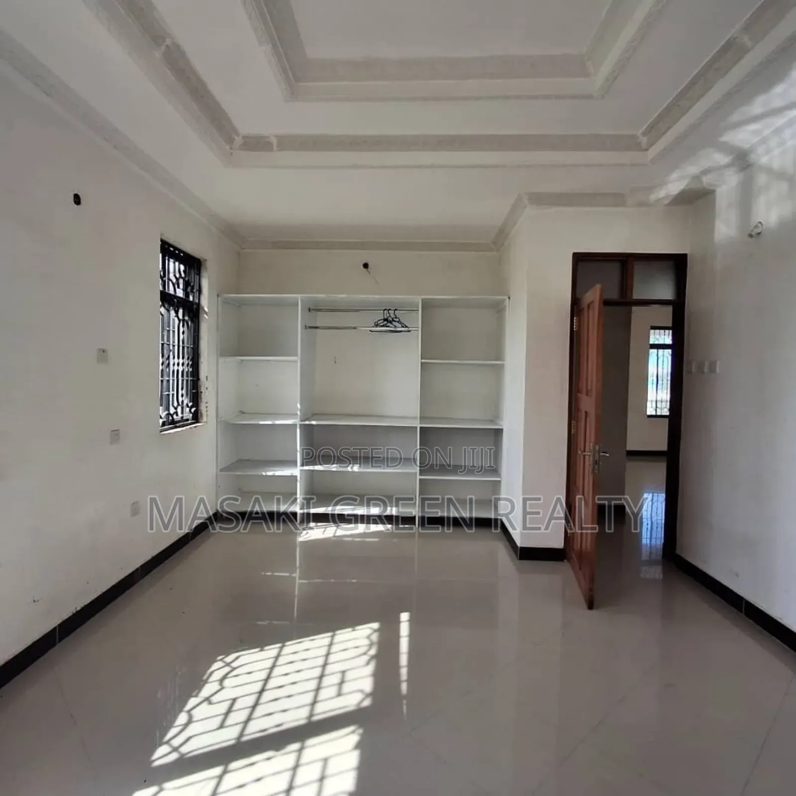 6bdrm House in Bahari Beach Estate, Kinondoni for sale