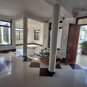 6bdrm House in Bahari Beach Estate, Kinondoni for sale