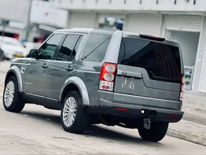 Land Rover Discovery 2013 Gray