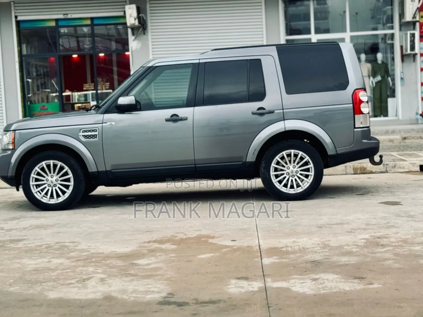 Land Rover Discovery 2013 Gray