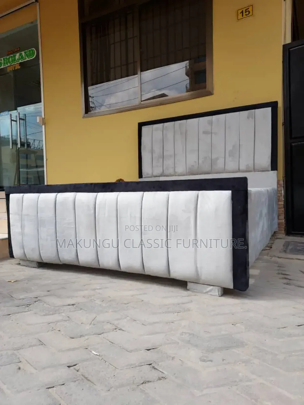 Vitanda Vya Bedsofa Ukubwa Ni 5/6