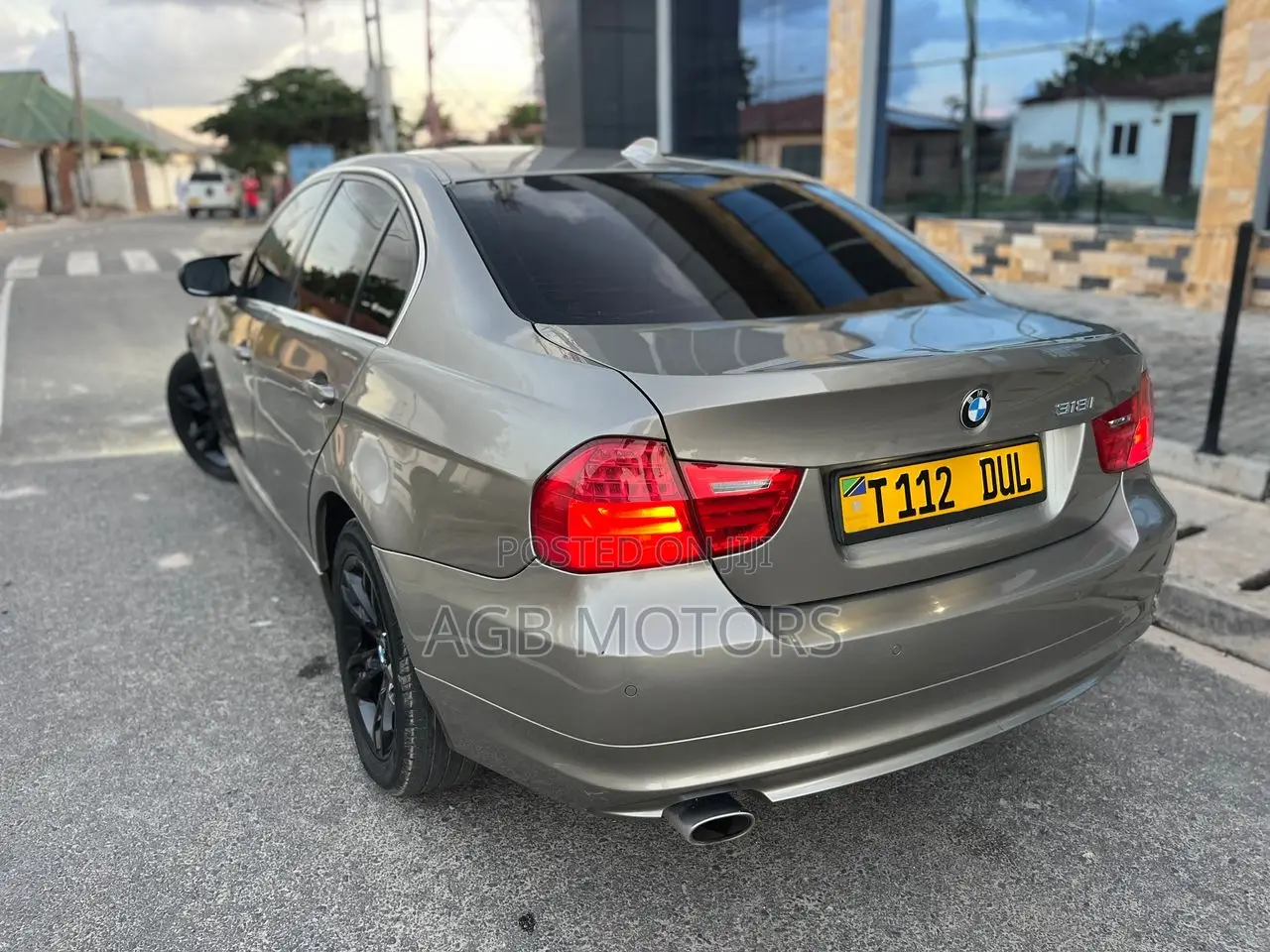 BMW 3 Series 2010 Gold