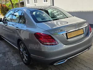 Mercedes-Benz C200 2015 Silver
