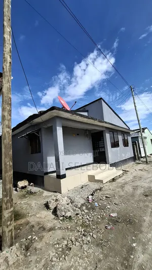 6bdrm Bungalow in Sinza Vatcan for sale