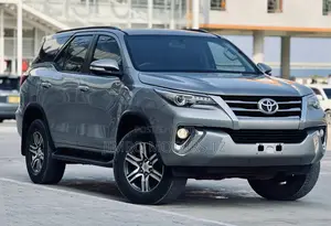 Toyota Fortuner 2019 Gray