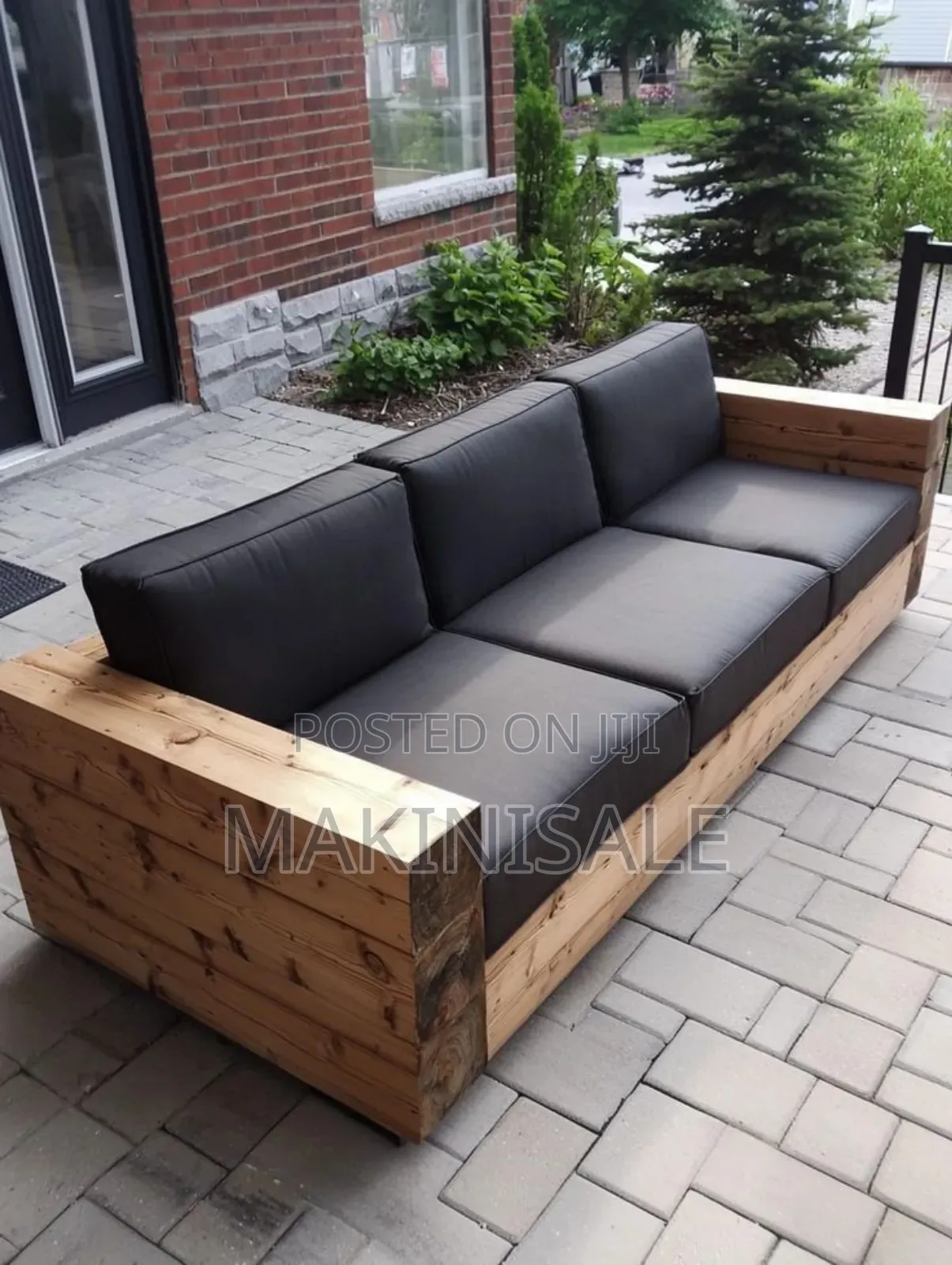 Sofa Nzuri Sana Simple