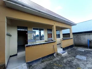 1bdrm Apartment in Kimara for rent