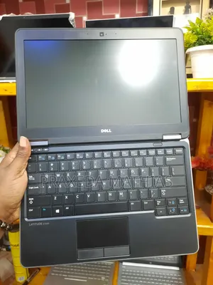 Laptop Dell Latitude E7240 8GB Intel Core I5 SSD 256GB