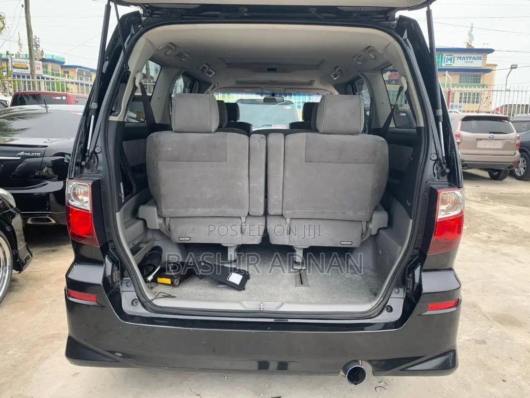 Toyota Alphard 2.4 Petrol FWD 2006 Black