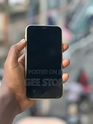 Apple iPhone 11 128 GB Yellow