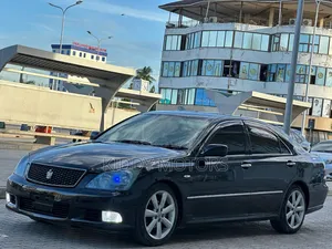 Toyota Crown 2006 Black