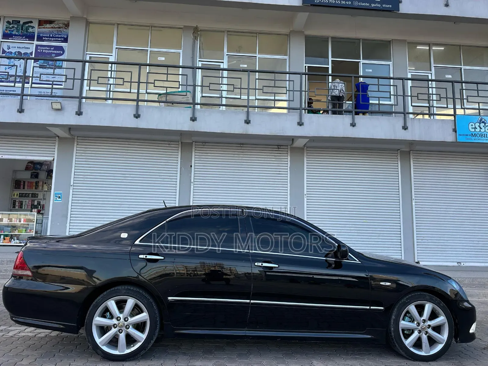 Toyota Crown 2006 Black