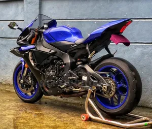 Yamaha R1 2020 Blue