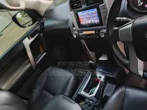 Toyota Land Cruiser Prado 2.7 i 2011 Black