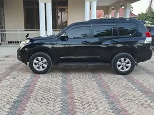 Toyota Land Cruiser Prado 2.7 i 2011 Black