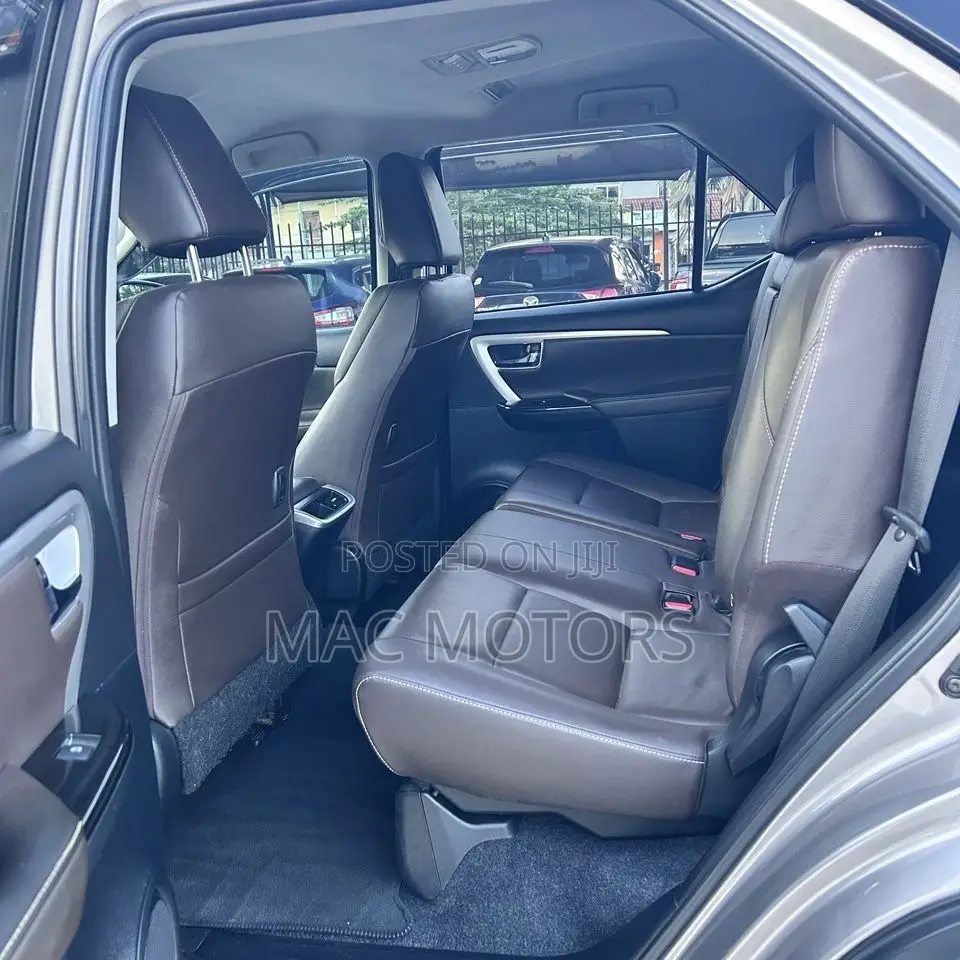 Toyota Fortuner 2.8 D AWD 2018 Gray