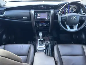 Toyota Fortuner 2.8 D AWD 2018 Gray