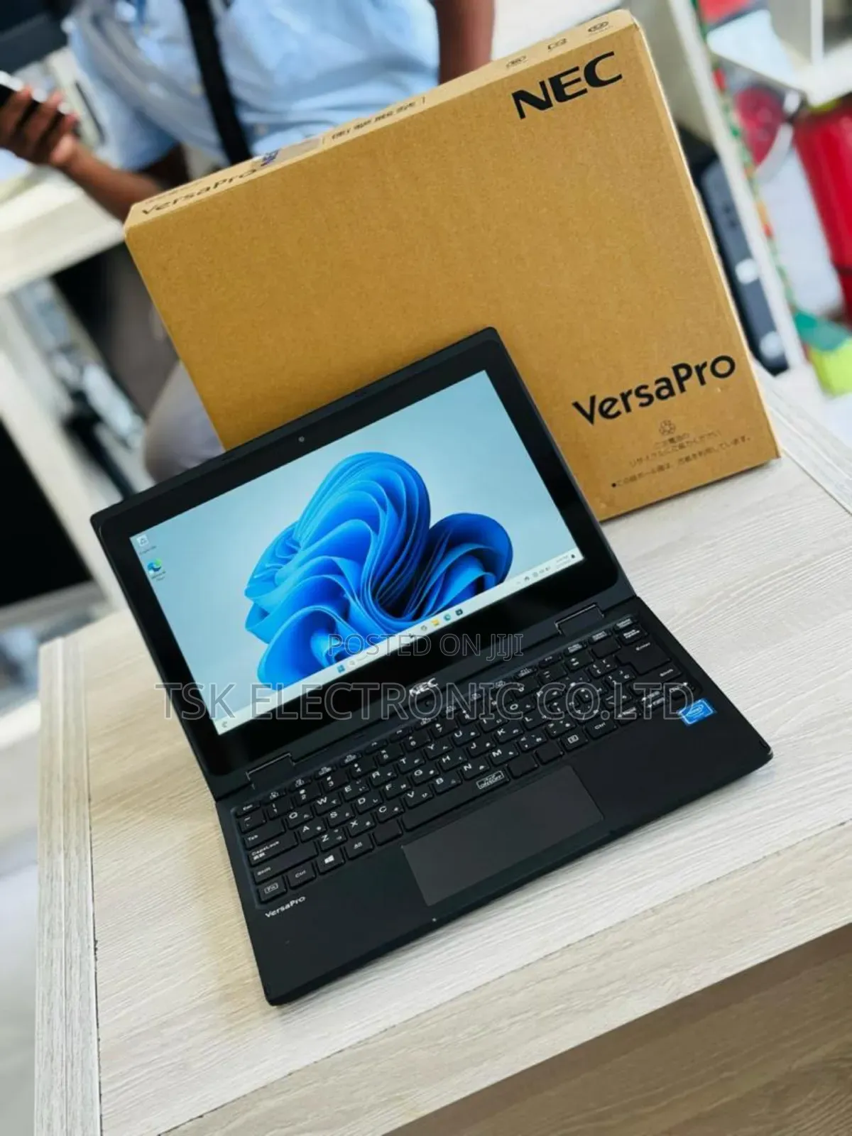 New Laptop NEC N22A 4GB Intel SSD 128GB