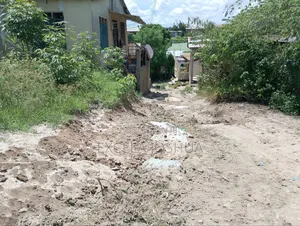 Kiwanja Kinauzwa Kimara Mwisho