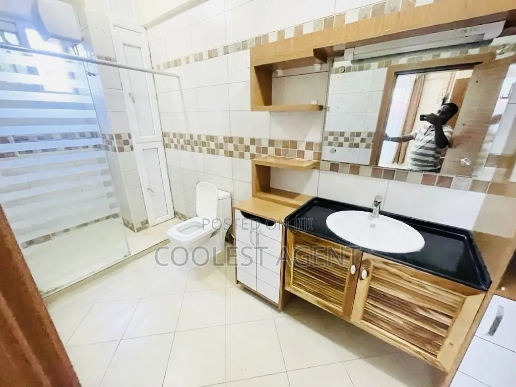 Furnished 3bdrm Apartment in Coolest Estate, Oyster Bay for rent