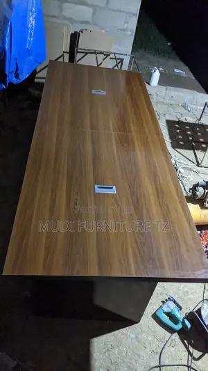 Meeting Table Ya Watu 10 Mpaka 12