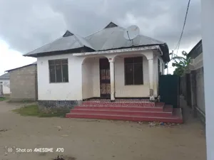 3bdrm House in Dalalipapaatzseven, Bunju for sale