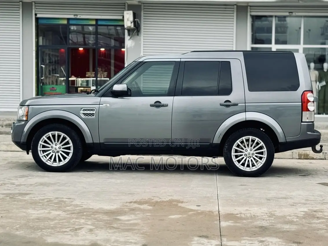 Land Rover Discovery 2013 Gray
