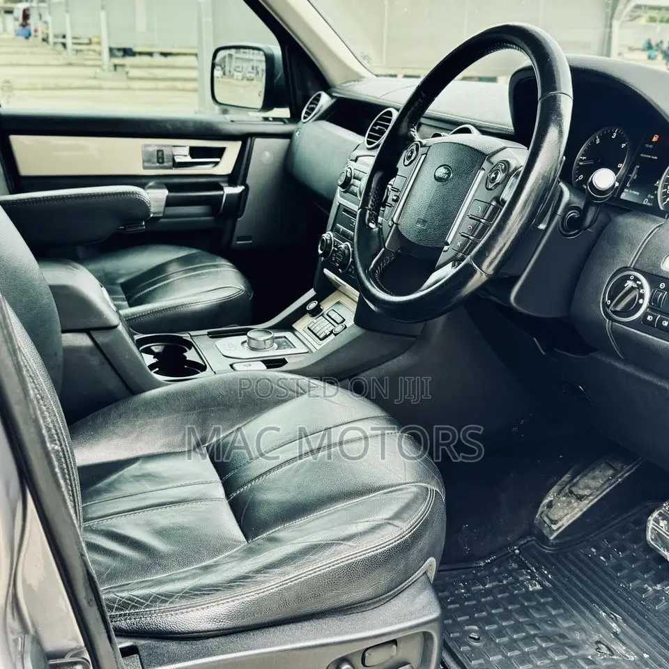 Land Rover Discovery 2013 Gray