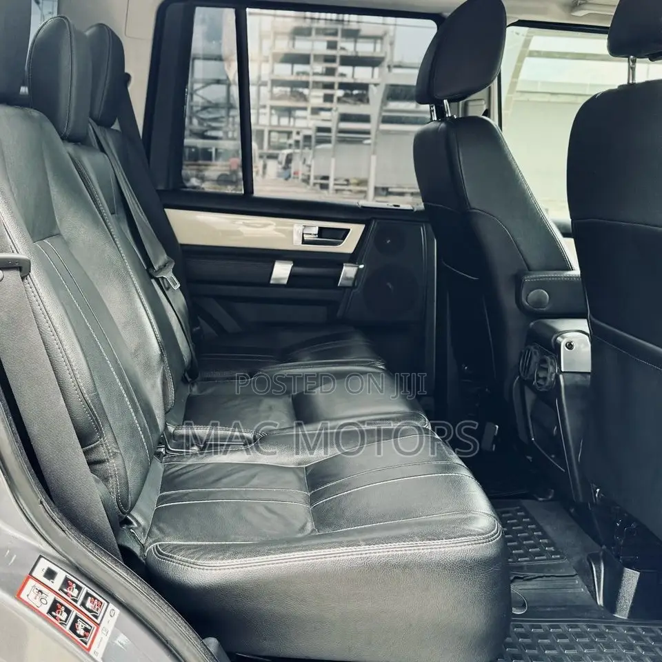 Land Rover Discovery 2013 Gray