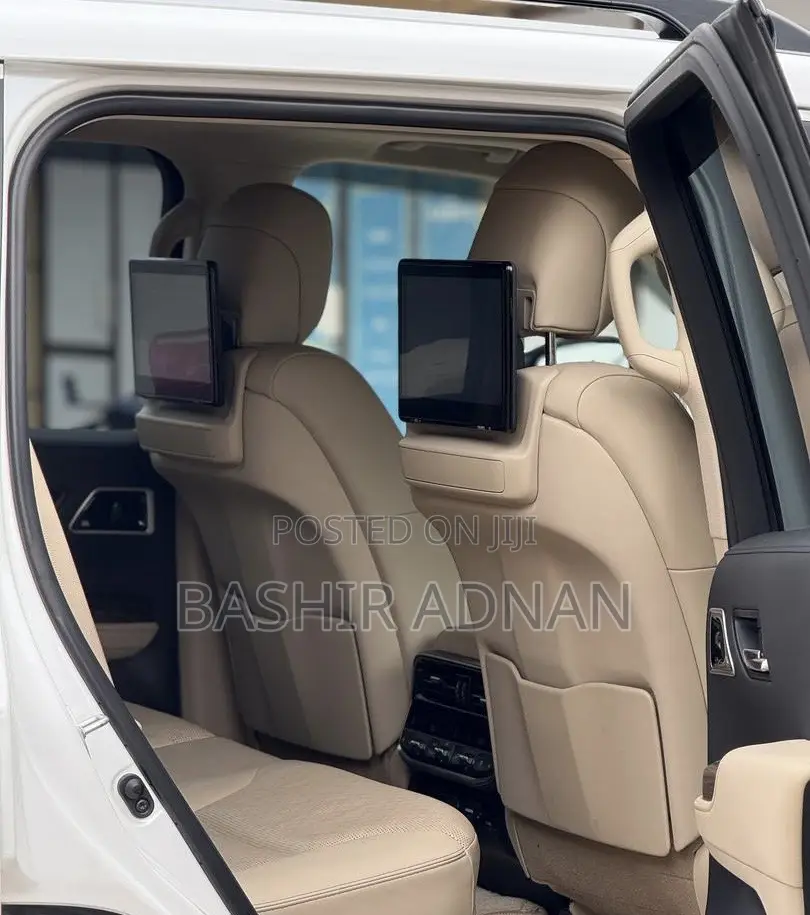 Toyota Land Cruiser 2023 White