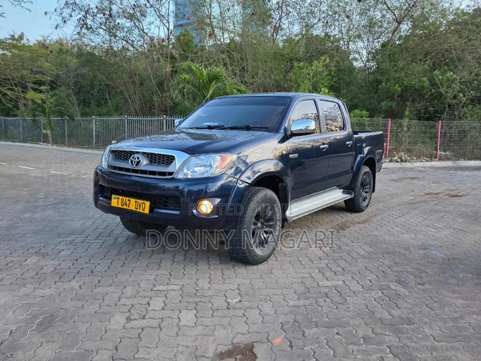 Toyota Hilux 2008 Black