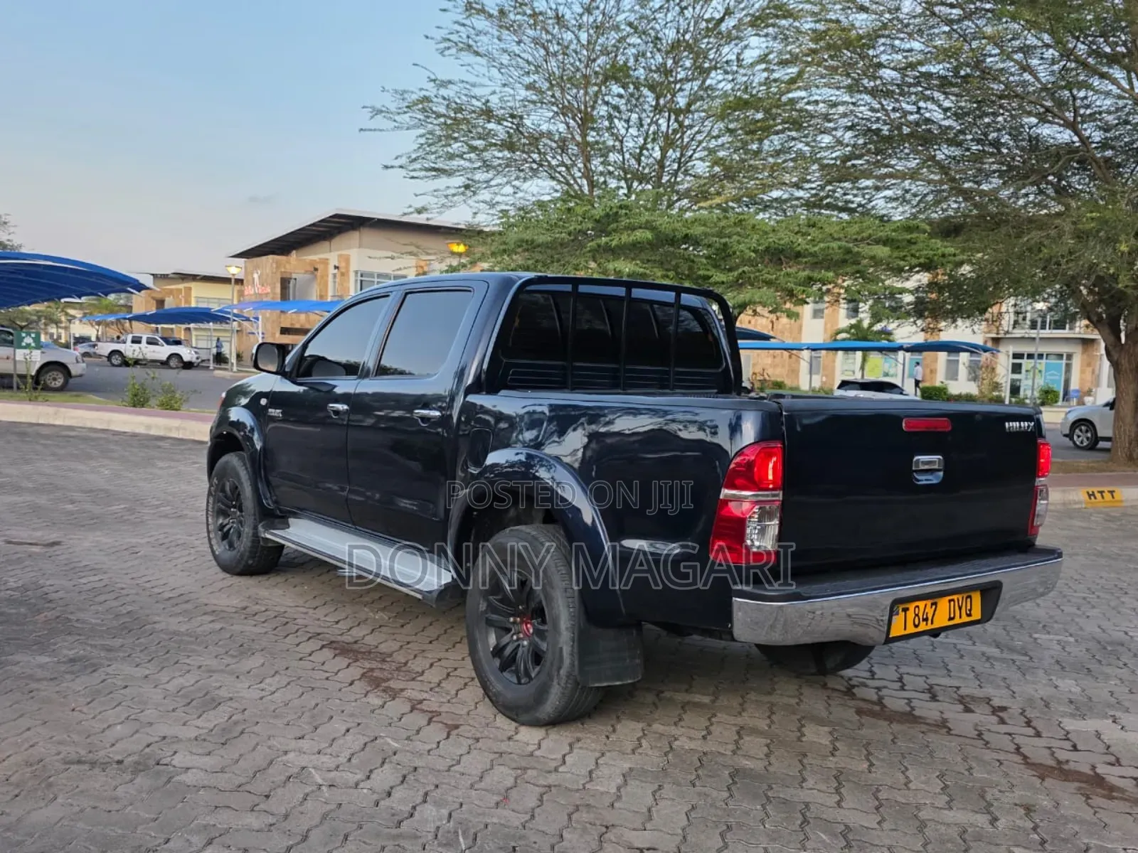 Toyota Hilux 2008 Black
