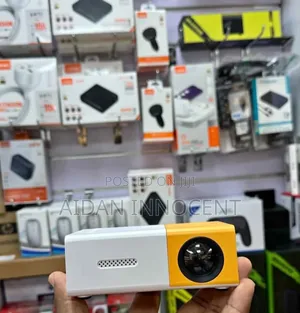 Mini Projector Yg300
