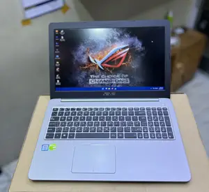 Laptop Asus K50IE 12GB Intel Core I7 HDD+SSD 256GB