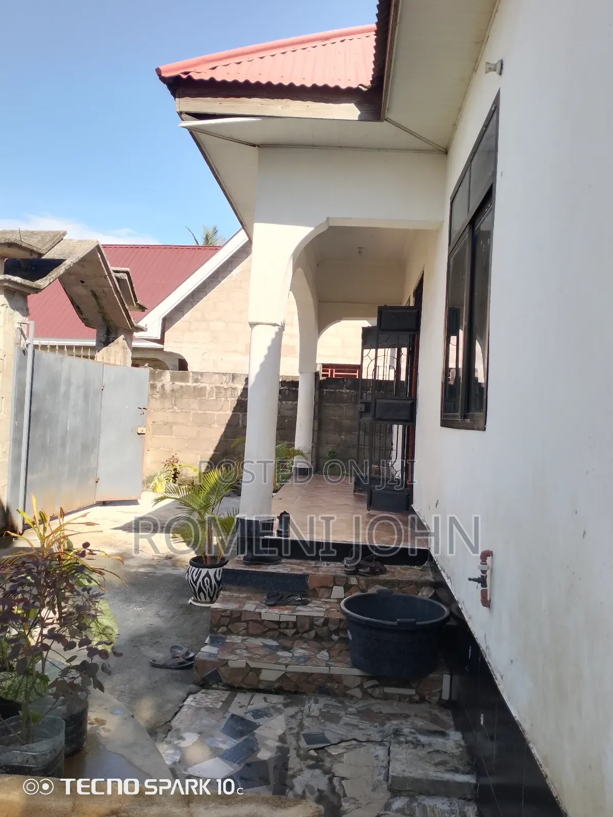 3bdrm House in Tanzania Daresalaam, Ilala for sale