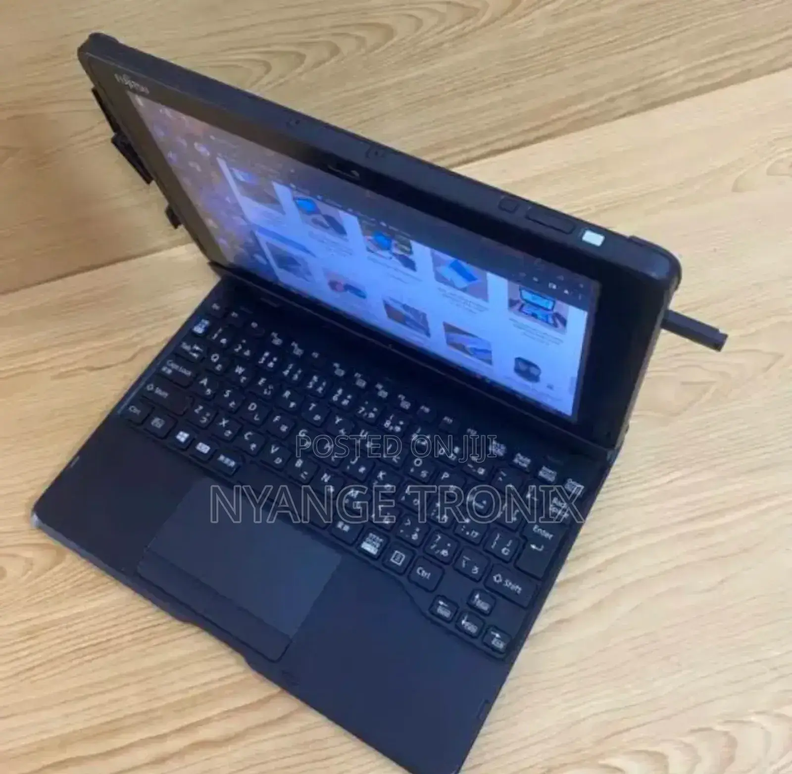 Laptop Fujitsu 4GB Intel SSD 60GB