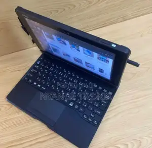 Laptop Fujitsu 4GB Intel SSD 60GB