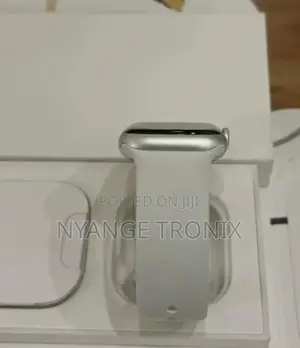 Apple Watch Series 8 Brand