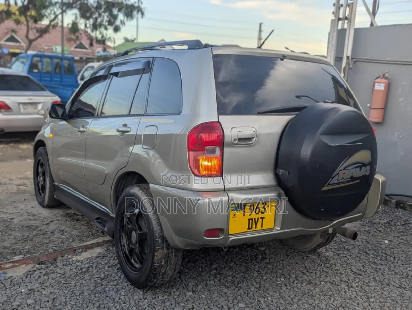 Toyota RAV4 2008 Gold