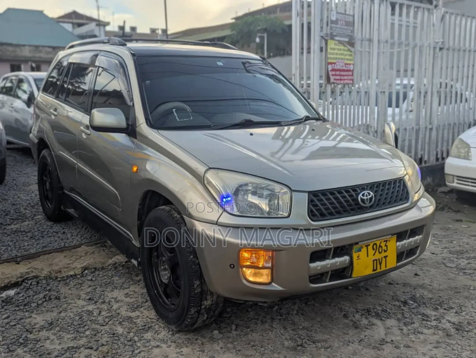 Toyota RAV4 2008 Gold