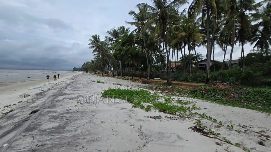10bdrm House in Mbezi Beach for sale